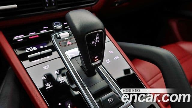 Porsche Cayenne 2020 — Фото 15/20