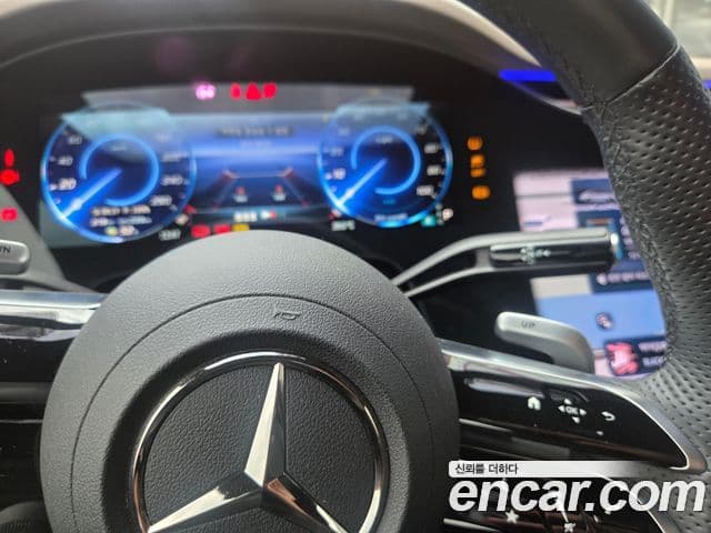 Mercedes-Benz EQE 2024 — ფოტო 5/9