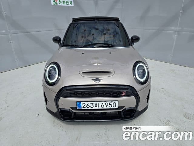 Mini Cooper S Convertible 2024 — Photo 18/20