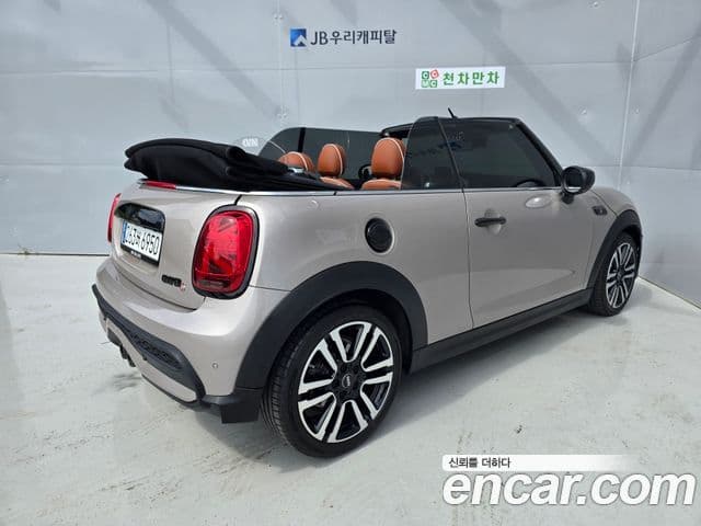 Mini Cooper S Convertible 2024 — Photo 8/20