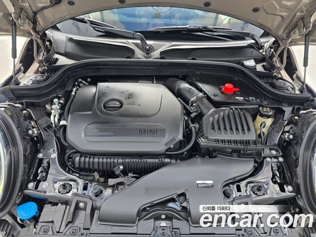 Mini Cooper S Convertible 2024 — Photo 1/20