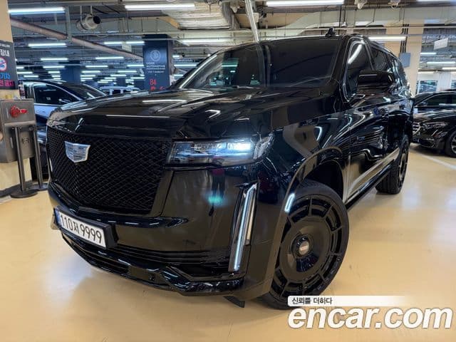 Cadillac Escalade 2023 — Фото 1/20
