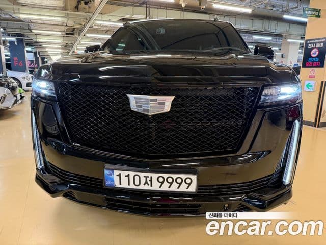 Cadillac Escalade 2023 — Фото 2/20