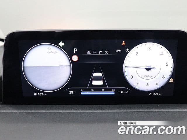 Hyundai Staria 2025 — ფოტო 5/20