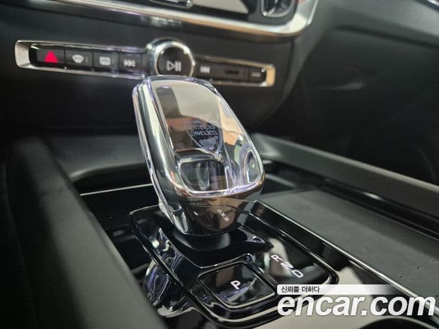 Volvo V60 Cross Country 2025 — Şəkil 10/19