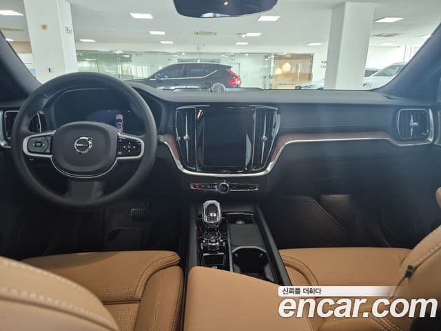 Volvo V60 Cross Country 2025 — Şəkil 6/19