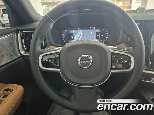 Volvo V60 Cross Country 2025 — Şəkil 8/19