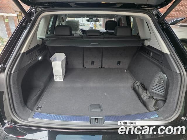 Volkswagen Touareg 2026 — ფოტო 4/17