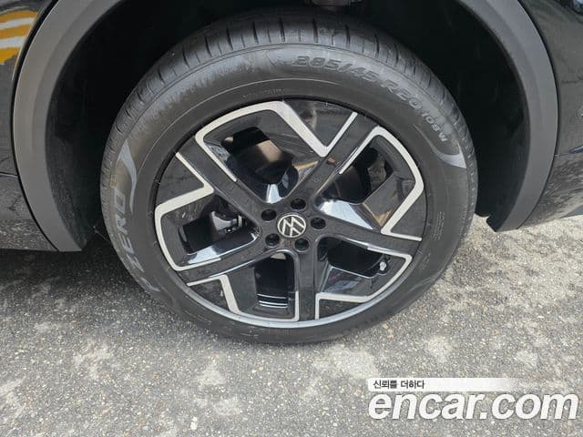 Volkswagen Touareg 2026 — ფოტო 6/17