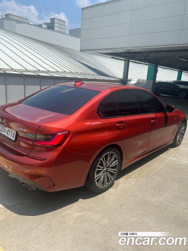 BMW 3 Series 2021 — ფოტო 1/20