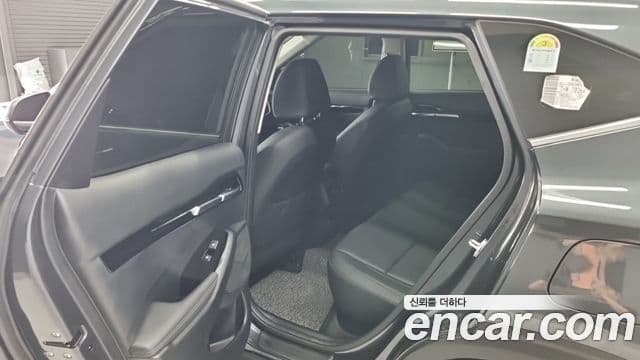 Kia Seltos 2024 — Şəkil 6/18
