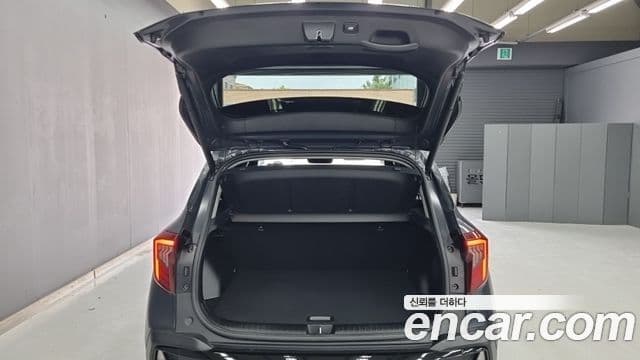 Kia Seltos 2024 — Şəkil 15/18