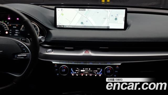 Genesis Electrified G80 2022 — Şəkil 15/20