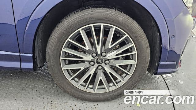 Audi Q3 2023 — Photo 19/30