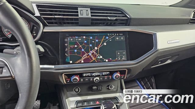 Audi Q3 2023 — Photo 3/30