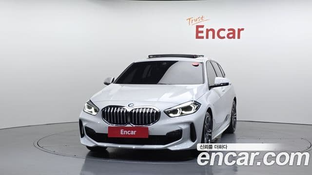BMW 1 Series 2023 — Şəkil 3/20
