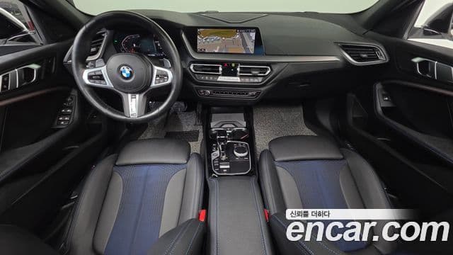 BMW 1 Series 2023 — Şəkil 7/20