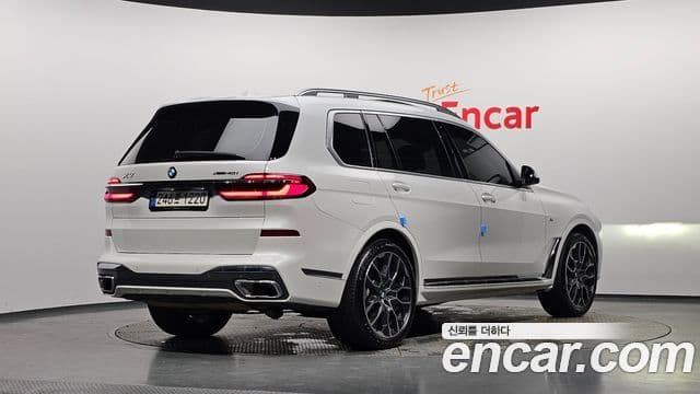 BMW X7 2023 — ფოტო 2/20