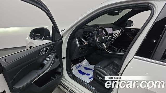 BMW X7 2023 — ფოტო 10/20