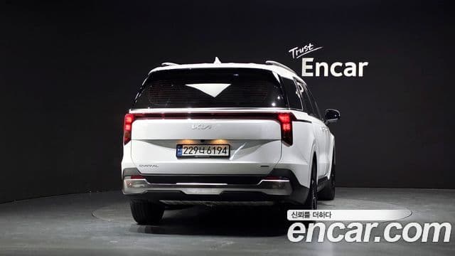 Kia Carnival 2024 — ფოტო 4/20