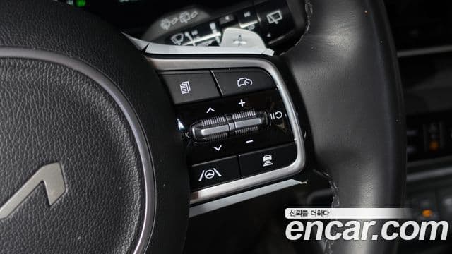 Kia Carnival 2024 — ფოტო 13/20