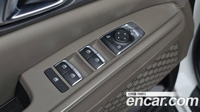 Kia Carnival 2024 — ფოტო 17/20