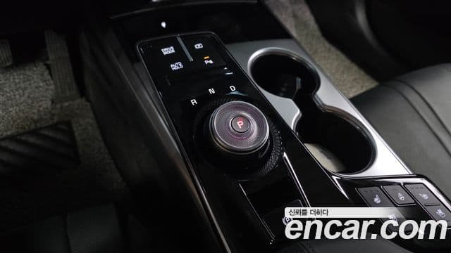Kia K8 2021 — Şəkil 9/20