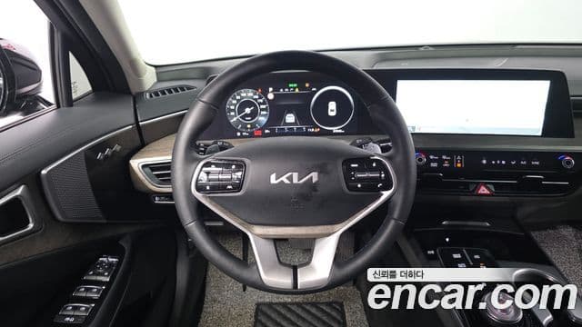 Kia K8 2021 — Şəkil 13/20