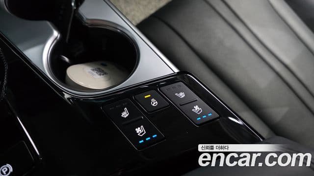 Kia K8 2021 — Şəkil 18/20