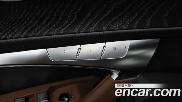 Audi A6 2023 — Photo 13/31