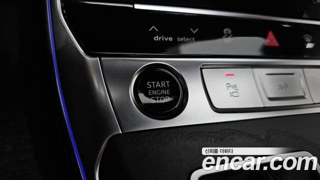 Audi A6 2023 — Photo 25/31