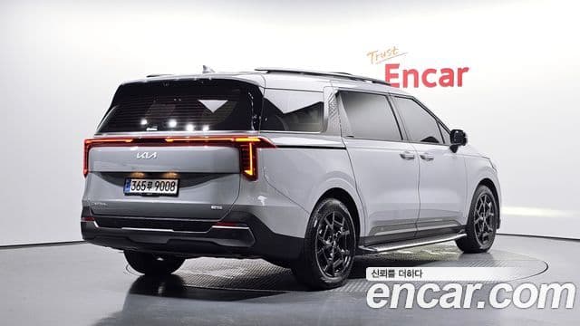 Kia Carnival 2024 — ფოტო 2/20
