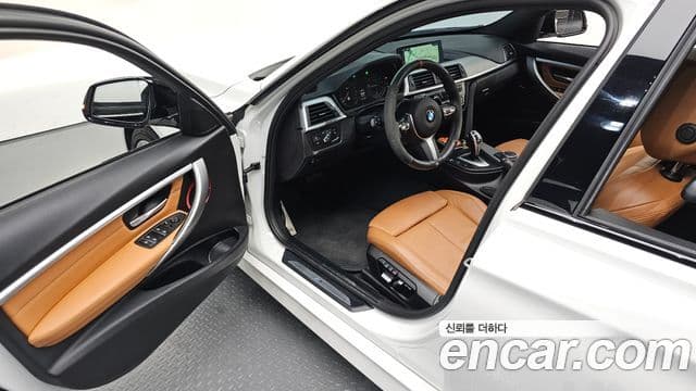 BMW 3 Series 2018 — ფოტო 10/20