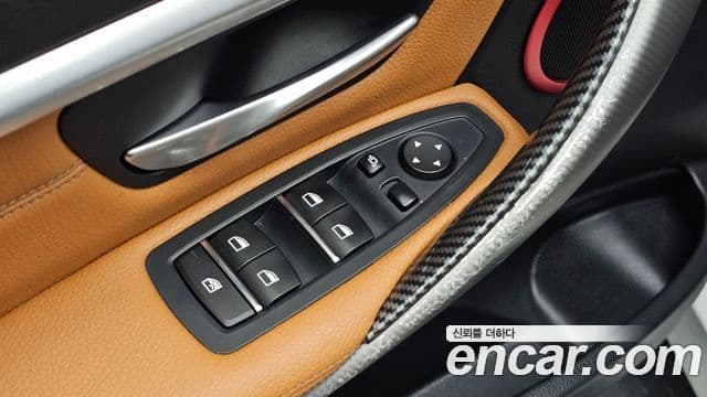 BMW 3 Series 2018 — ფოტო 20/20