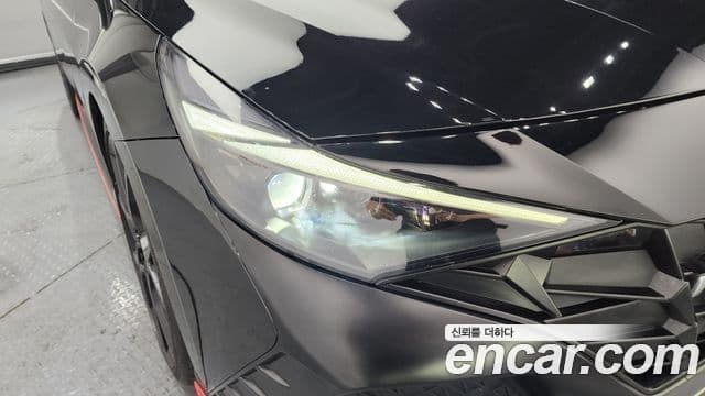 Hyundai The New Avante Hybrid 2022 — Photo 14/34