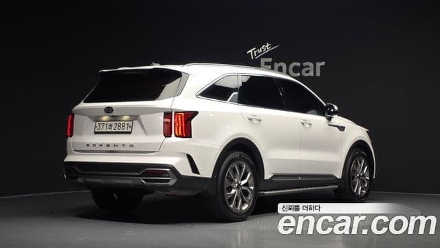 Kia Sorento 2020 — Фото 2/20
