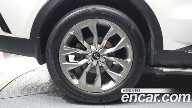 Kia Sorento 2020 — Фото 5/20