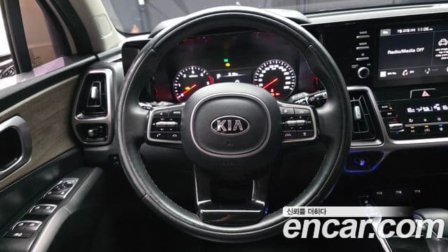Kia Sorento 2020 — Фото 14/20