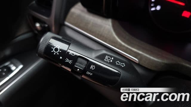 Kia Sorento 2020 — Şəkil 27/30