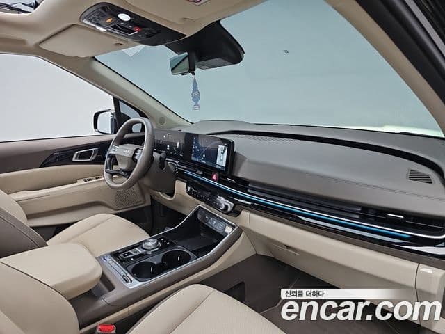 Kia Carnival 2025 — Şəkil 15/20
