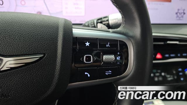 Genesis GV70 2024 — Photo 17/36