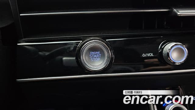 Genesis GV70 2024 — Photo 34/36