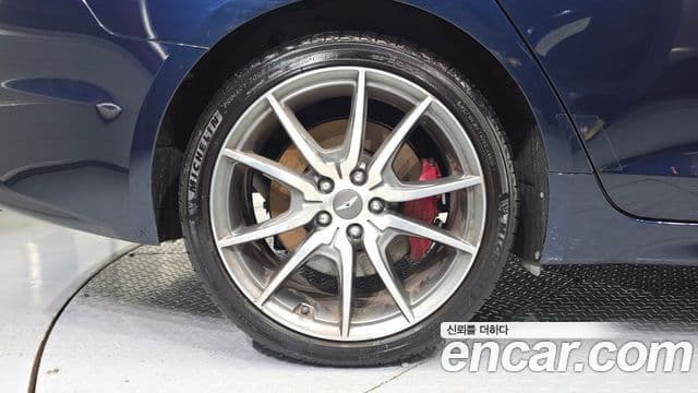 Genesis G70 2019 — Şəkil 17/37