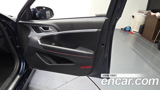 Genesis G70 2019 — Şəkil 35/37
