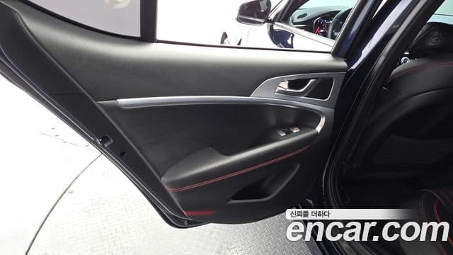 Genesis G70 2019 — Şəkil 12/37