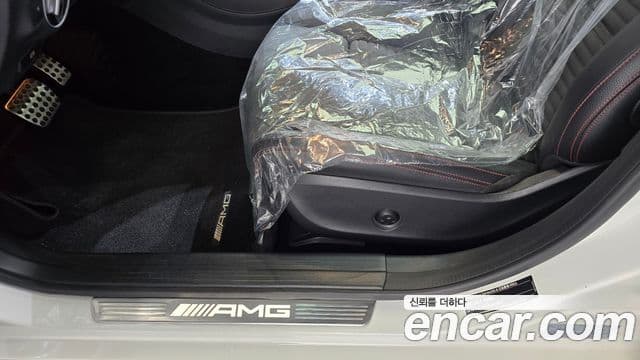 Mercedes-Benz GLA-Class 2018 — Şəkil 32/32