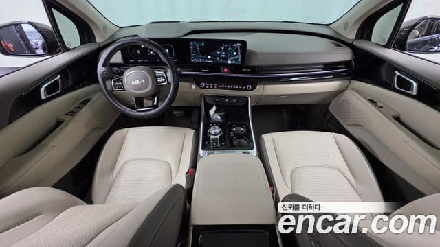 Kia Carnival 2024 — Şəkil 7/20