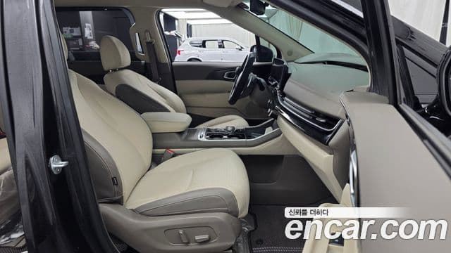 Kia Carnival 2024 — Şəkil 11/20