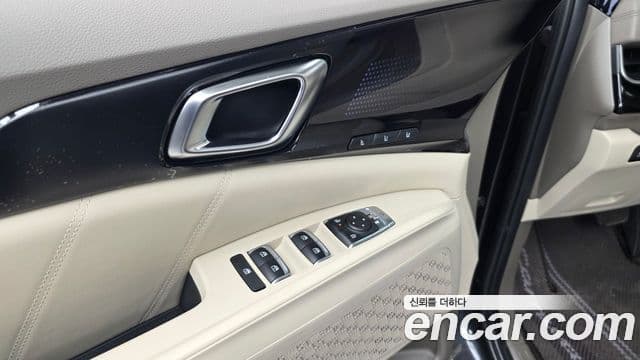 Kia Carnival 2024 — Şəkil 19/20