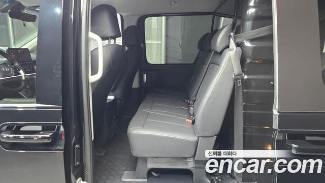 Hyundai Staria 2024 — ფოტო 12/20